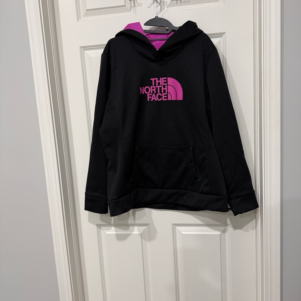 The North Face ladies Hoodie in Black and Pink